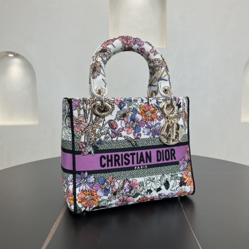 Dior Shopping Bags